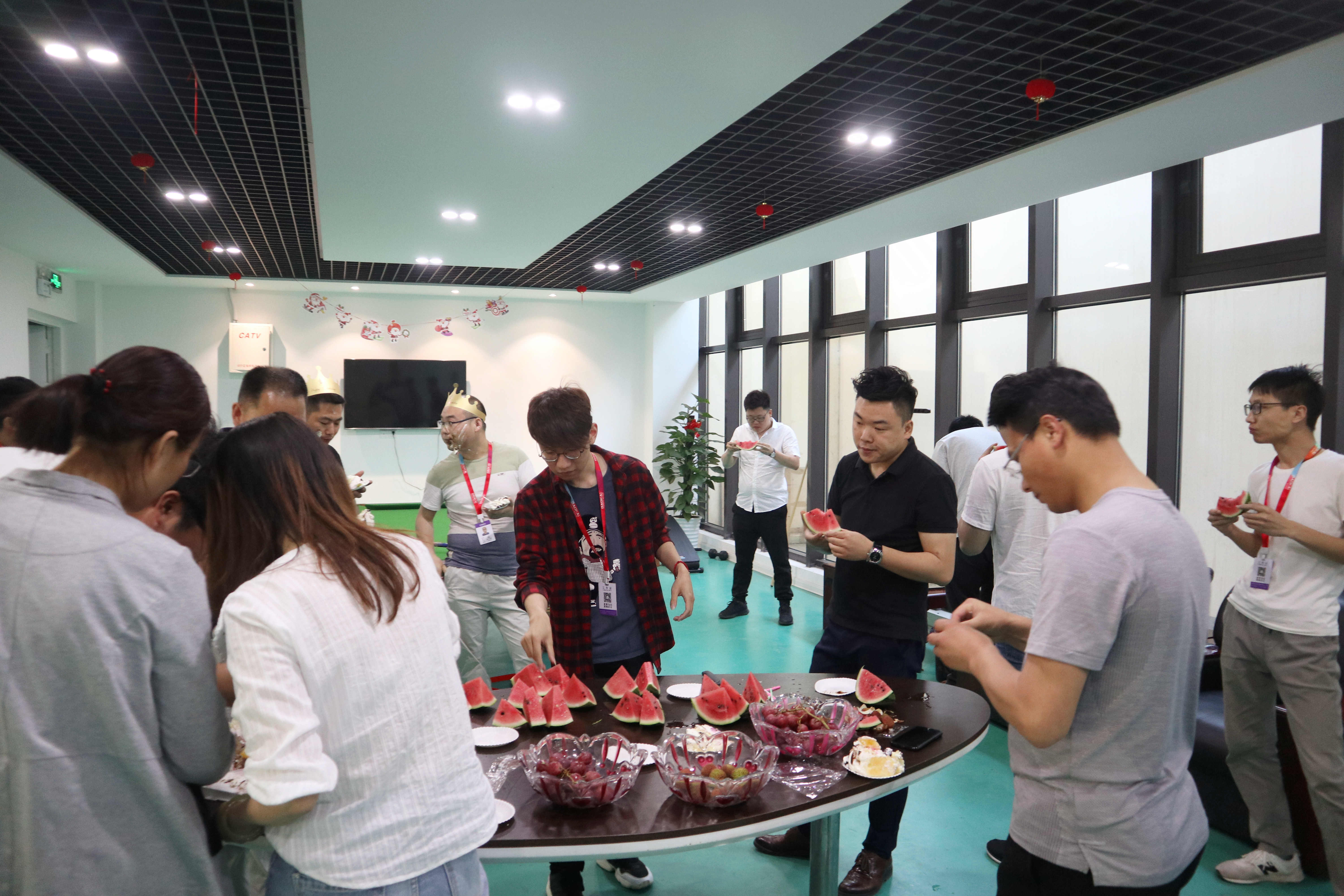 員工集體生日會(huì) | 繽紛五月，把美好的祝福送給你